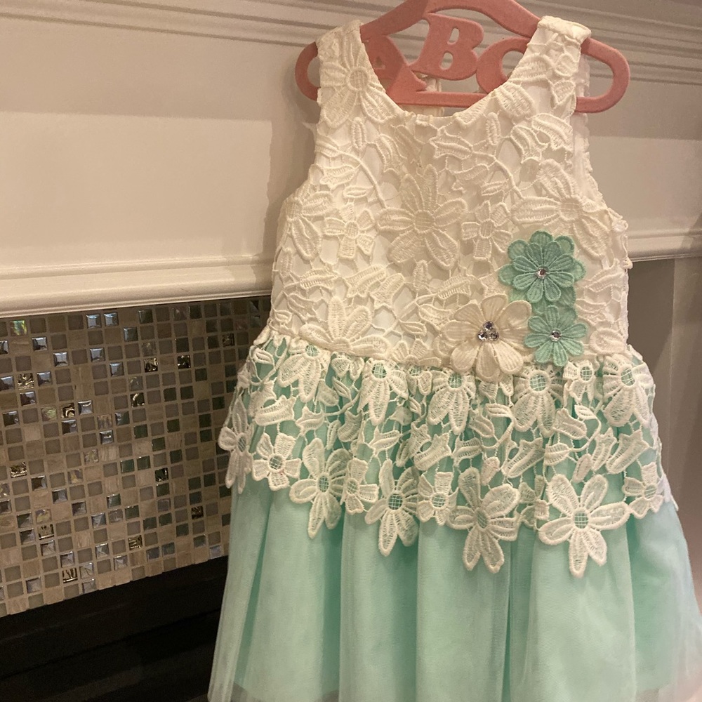 WORN ONCE BEAUTIFUL DRESS